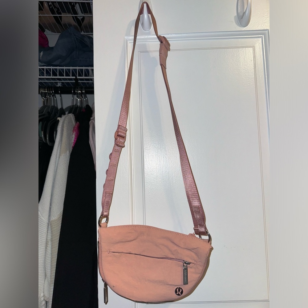 Lululemon All Night Festival Bag - Rose